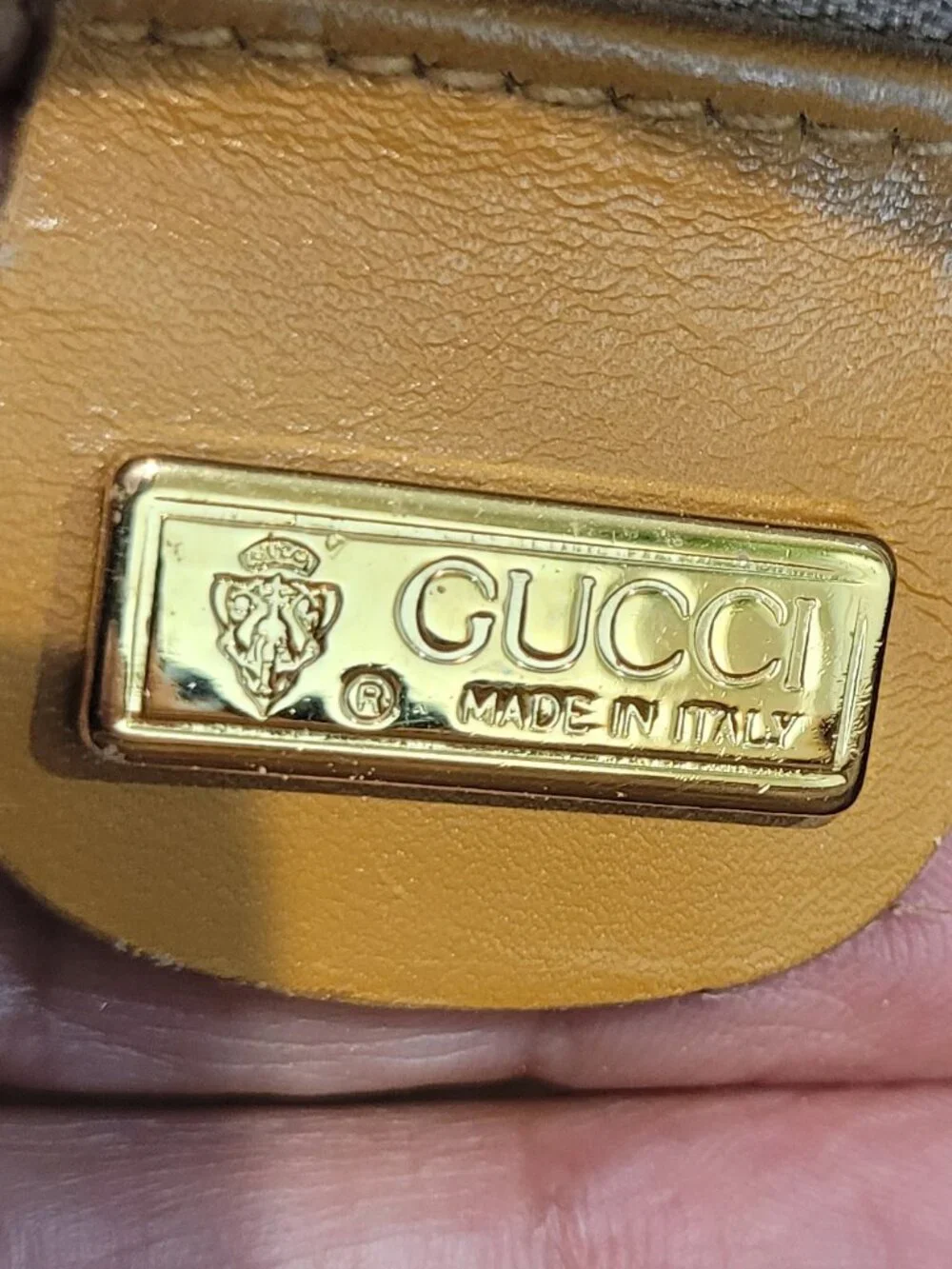 Gucci~Very Rare~White Micro GG 70's~Hard to Find Bag~With Crossbody/Should Strap